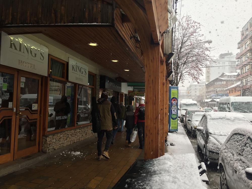 King'S Hotel Bariloche Esterno foto
